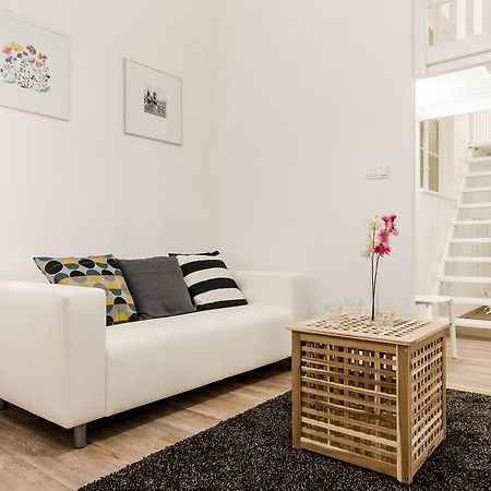 Clove Apartment Budapest Luaran gambar